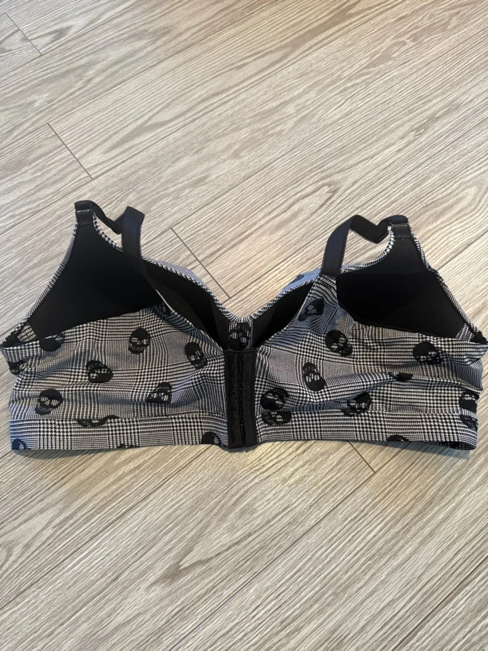 Torrid Curve Bra - Picture 2 of 6